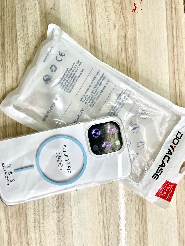 IPHONE 13 Pro Transparent Magsafe Case Cover