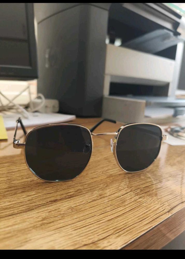 Retro Square Stylish Sunglasses