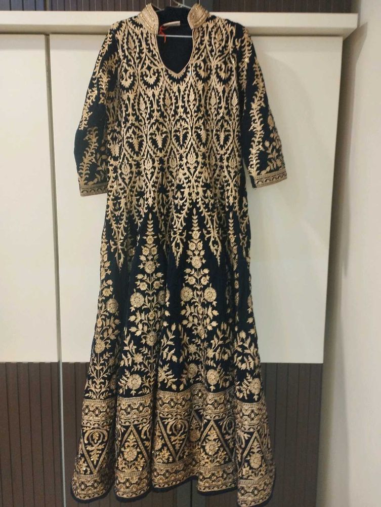 Black &amp; Gold Embroidered Kurta💥