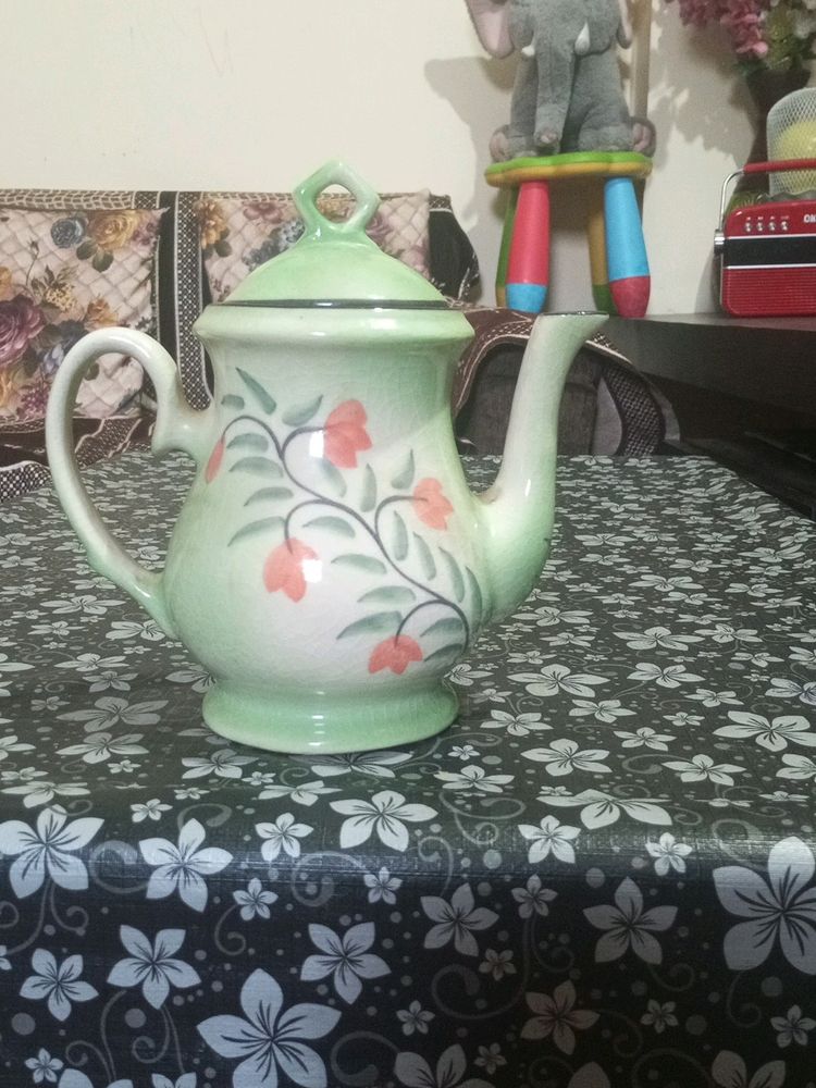 Beautiful Tea Kettle.... Price Drop