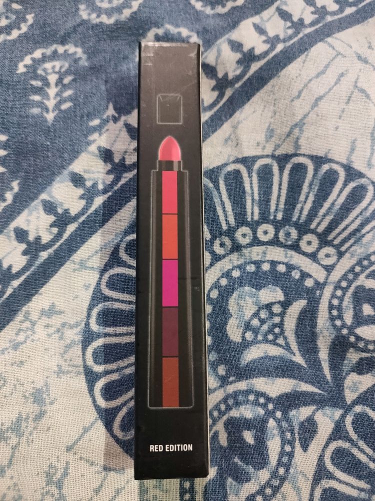 GLAMZONE SUPER 5 IN 1 MATTE LIPSTICK