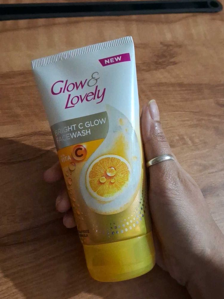 Glow&amp;lovely Facewash