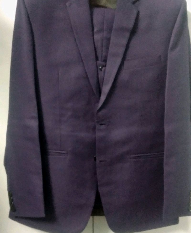 Raymond&#39;s Three Piece Suit (Purple)