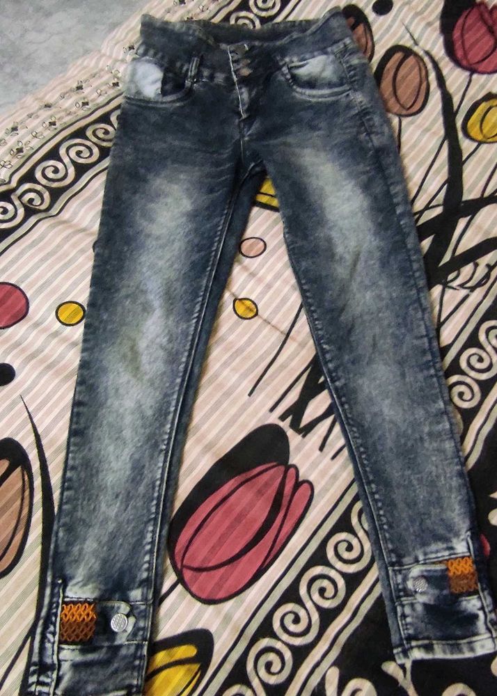 Designer Jins