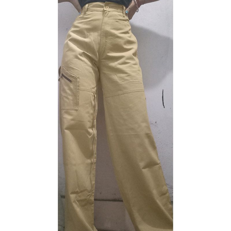 BEIGE WIDE LEG CARGO JEANS(HIGH-WAIST)