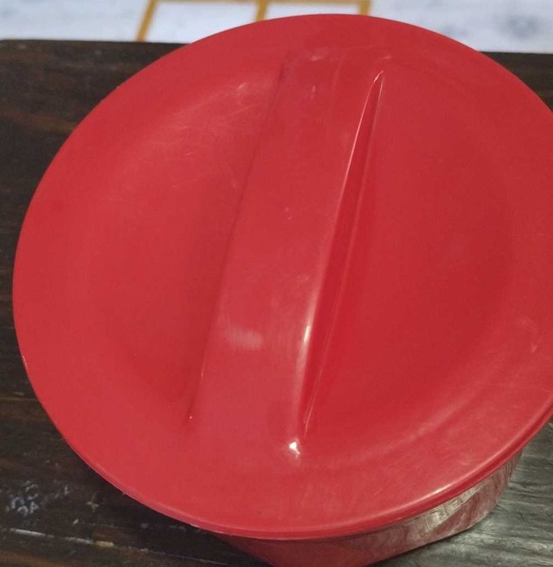 Red Colour Hot Tiffin