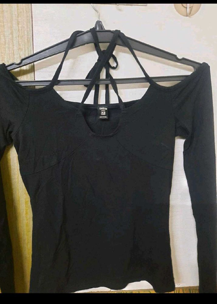 Pretty Neck Top