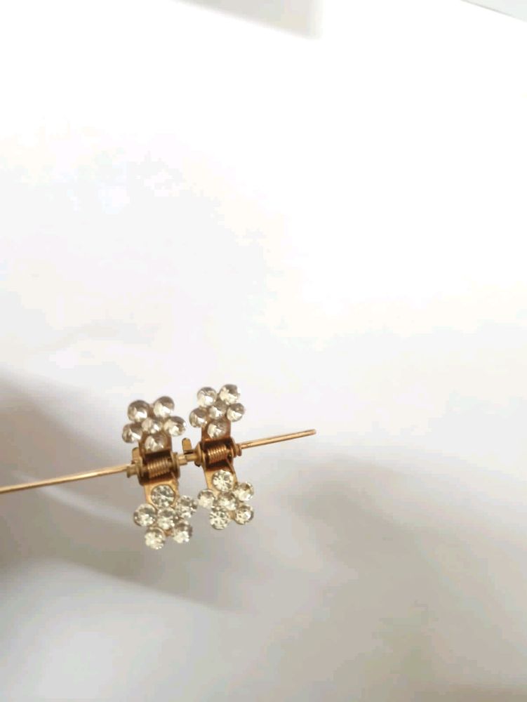 Cute Aesthetic Hair Clips 📎 🦋✨(Only 2)