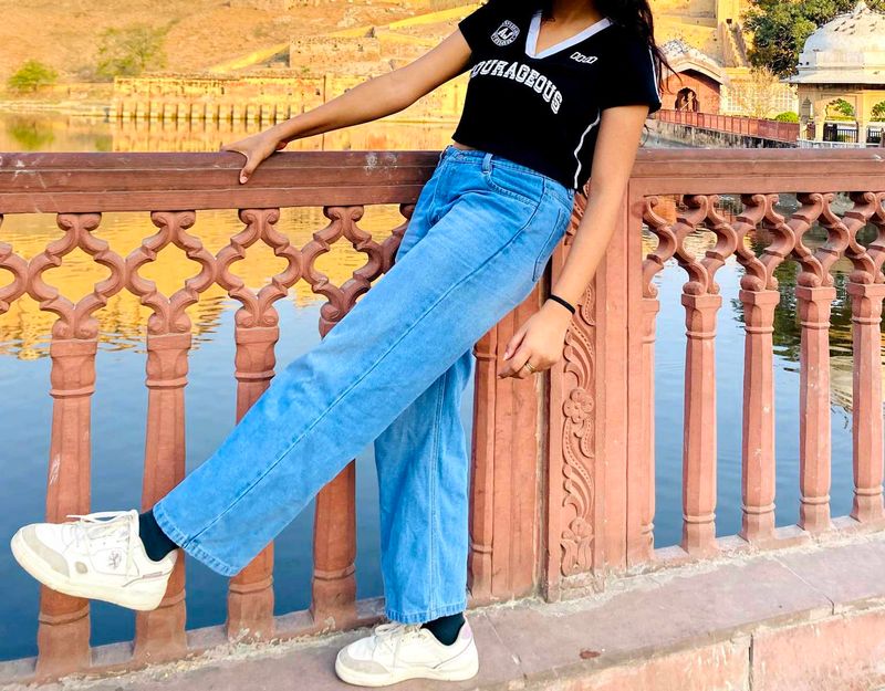 Stylish Blue Solid Straight Fit Jeans 👖