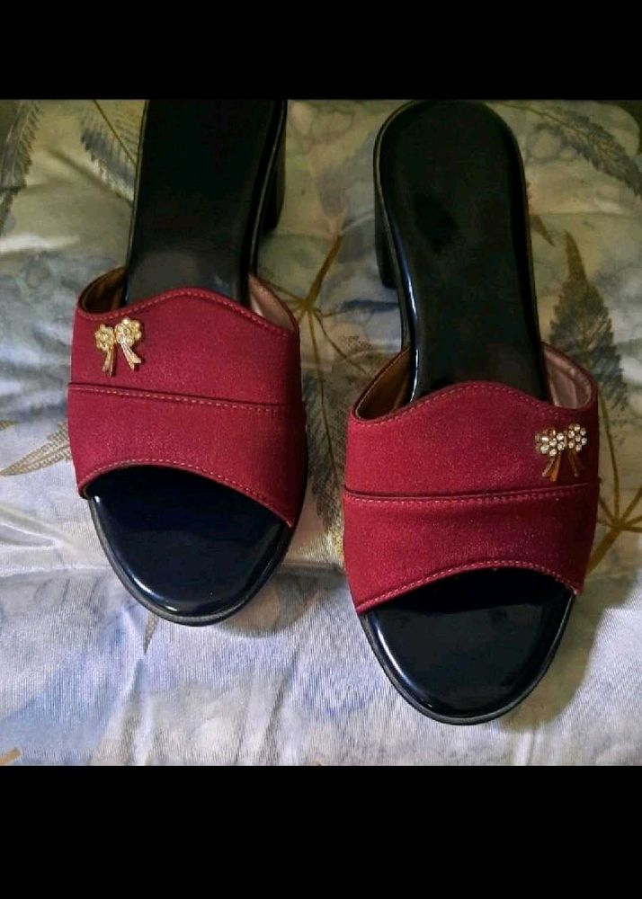 VERY BEAUTIFUL MAROON CASUAL HEELS