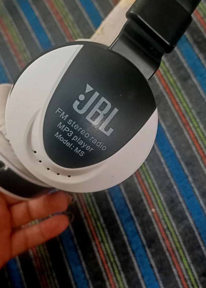 JBL Headphones 🎧