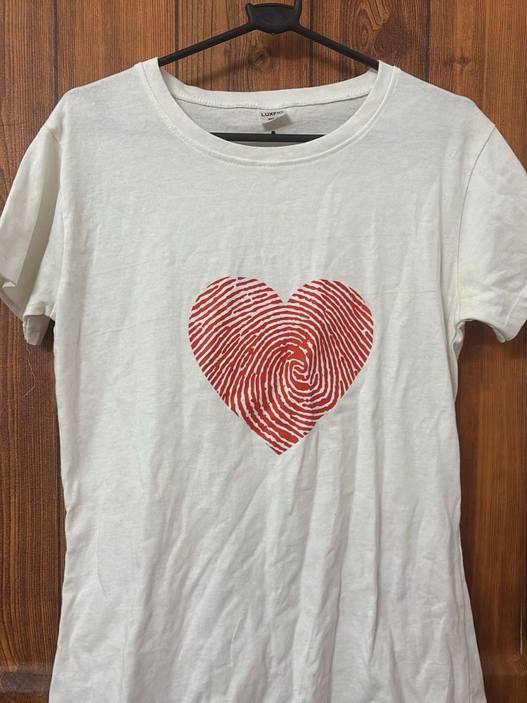 Heart Graphic Regular Tee | 100% Cotton