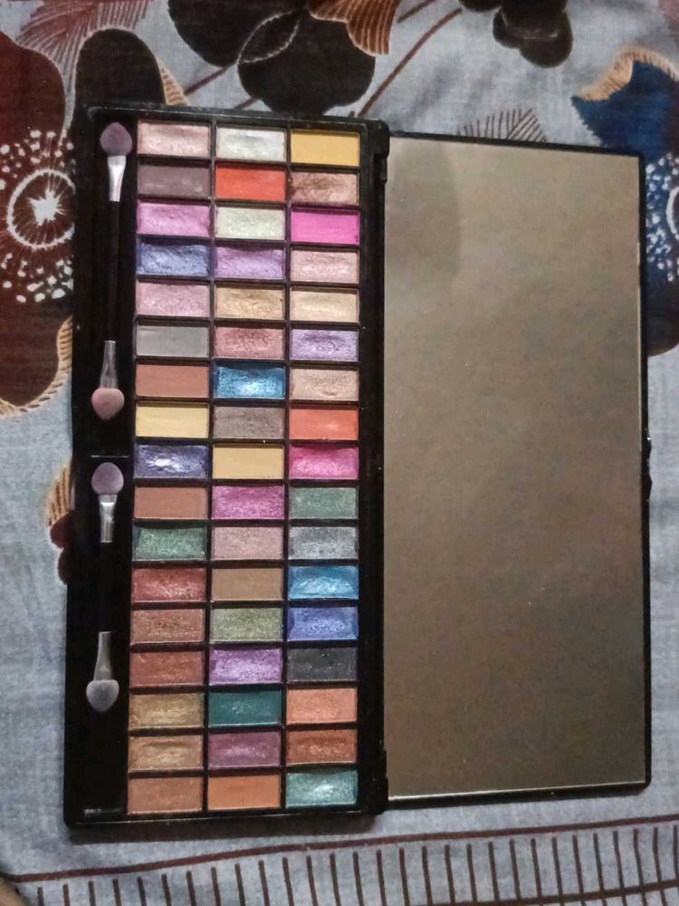 glam21 eye shadow pallette