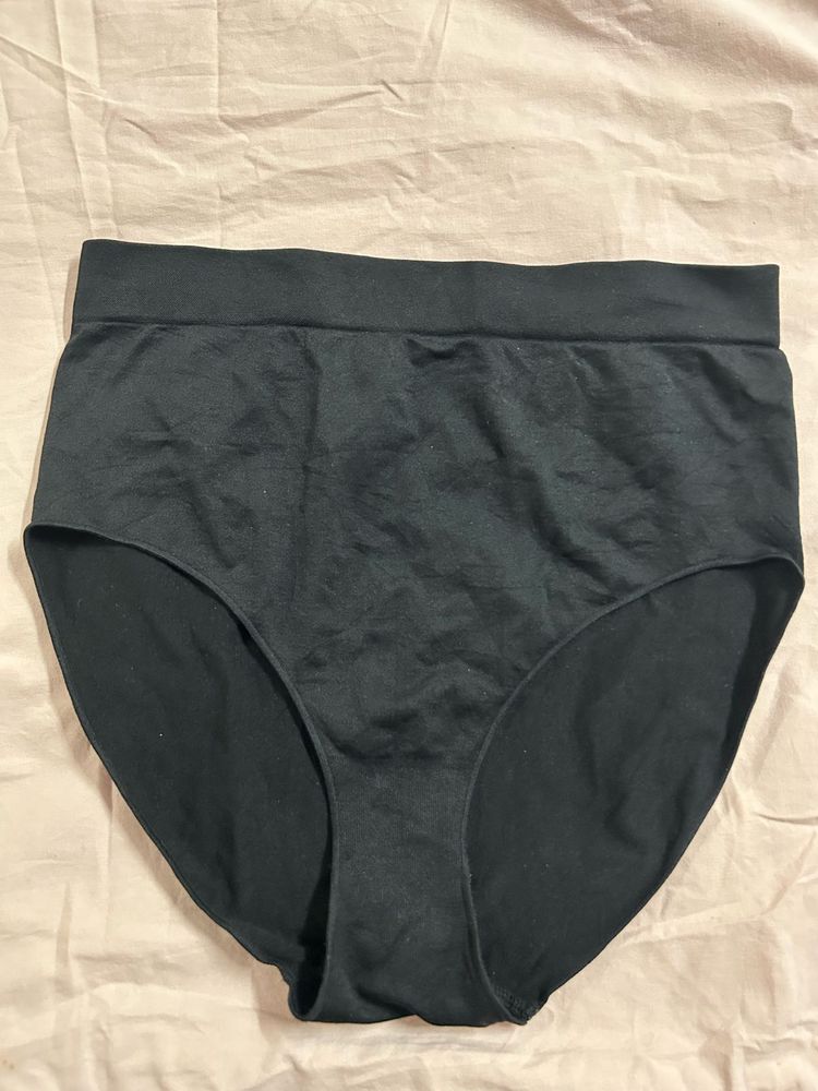 Black Seamless Underwear