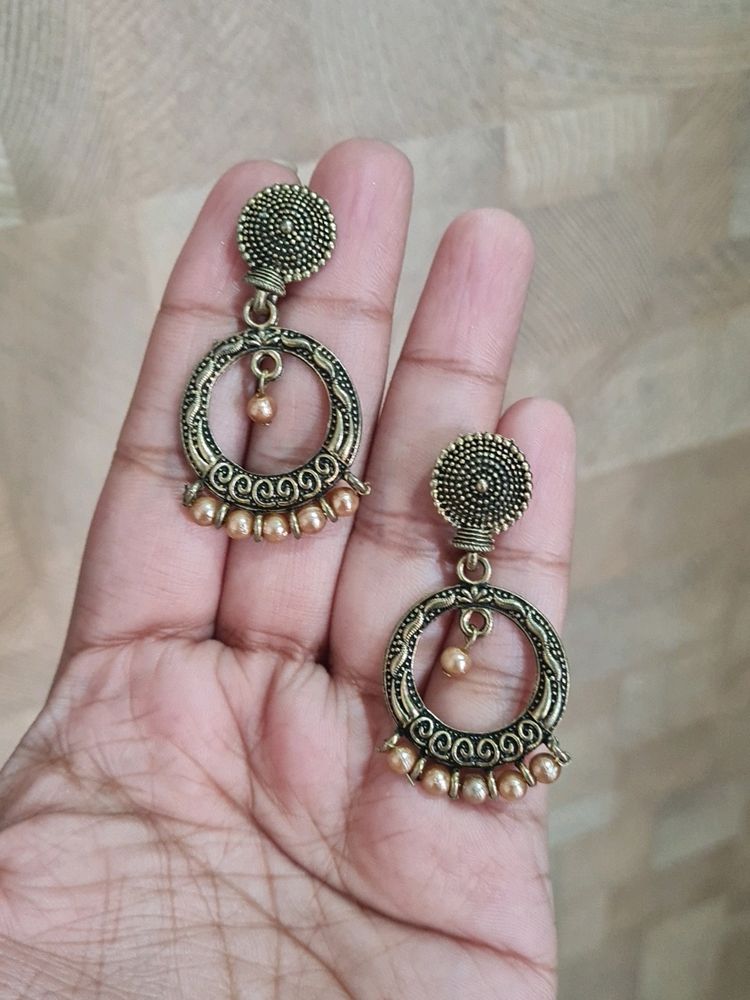 Earing 2