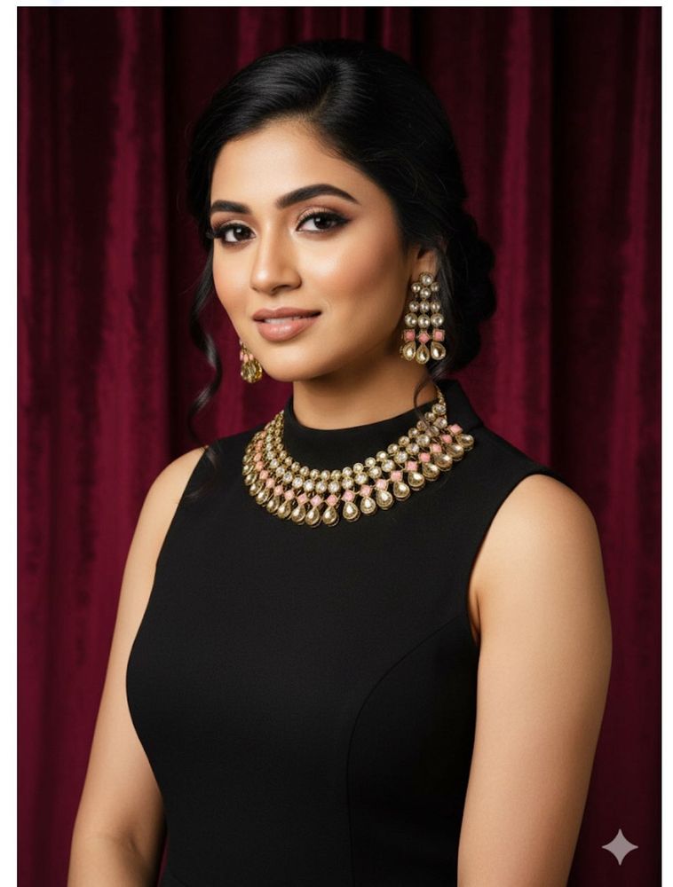 Elegant Necklace &amp; Earring Set new with tag