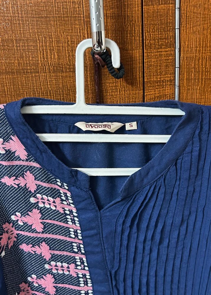 Elegant Blue Printed Top