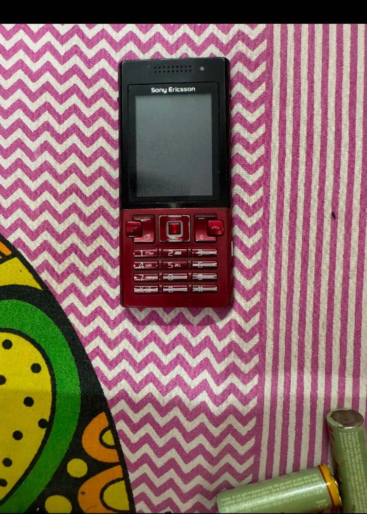 Collectibles -Dead Phones