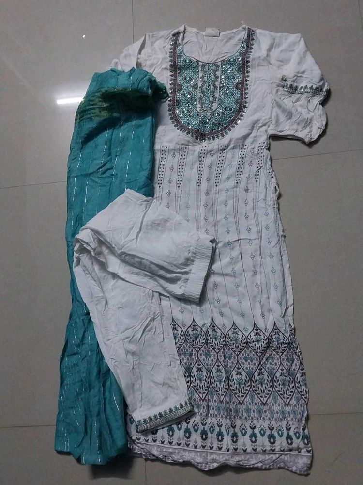 womens kurta pant set with dupatta