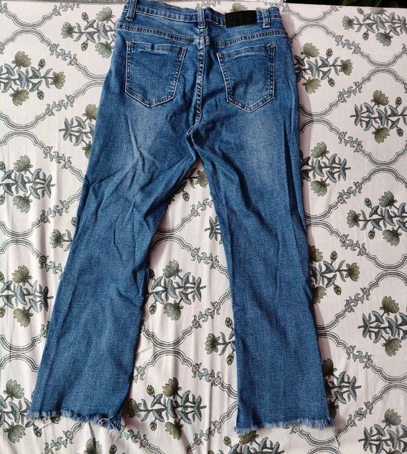 Frayed Hem Flare Leg Jeans