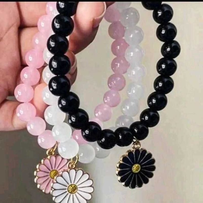 Daisy Charm Bead Bracelets
