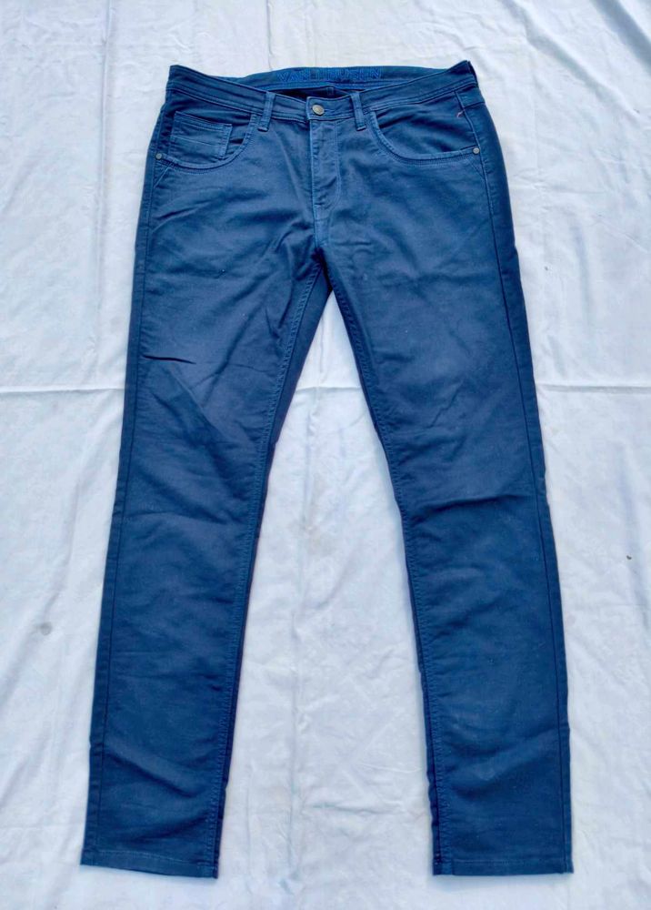 Men&#39;s Blue Jeans