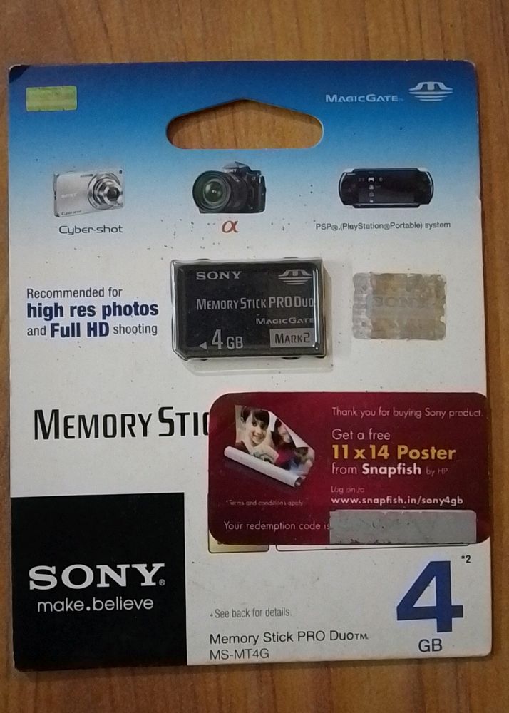 Brand New Sony 4 GB Memory Card For Digital Camera
