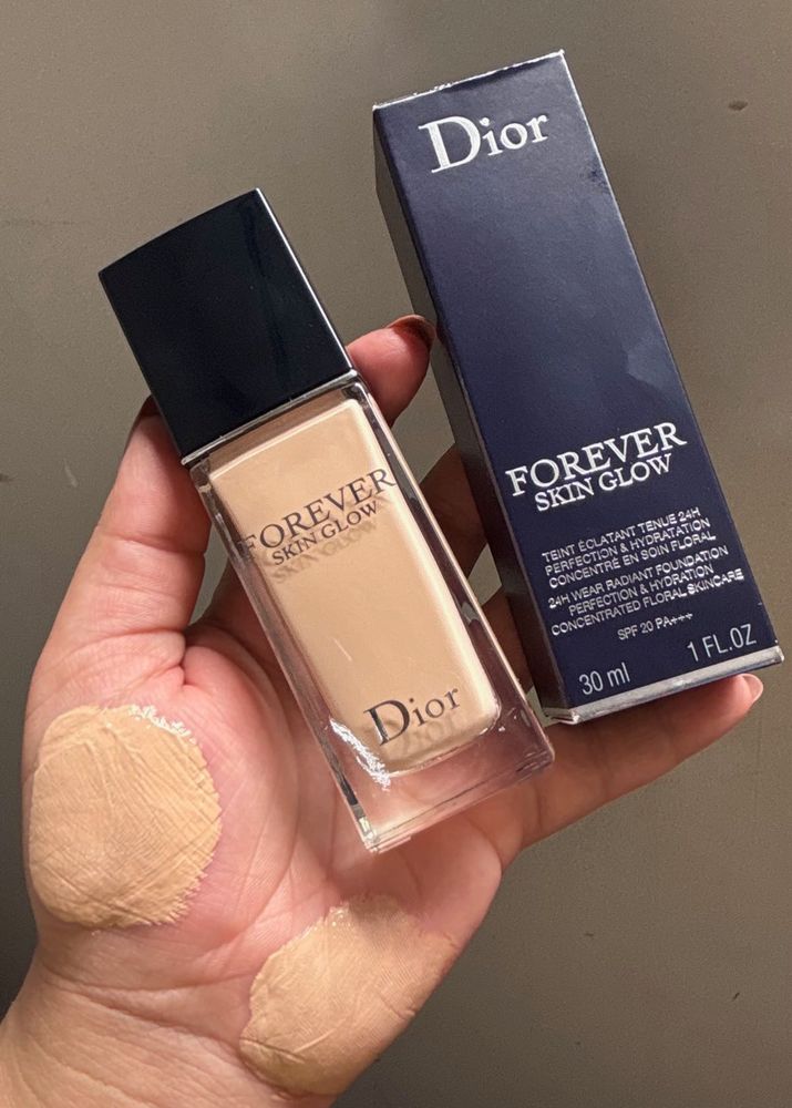 Dior Forever Skin Glow Foundation