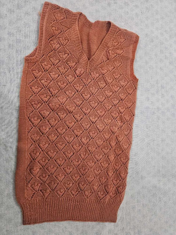Knitted Sweater Vest