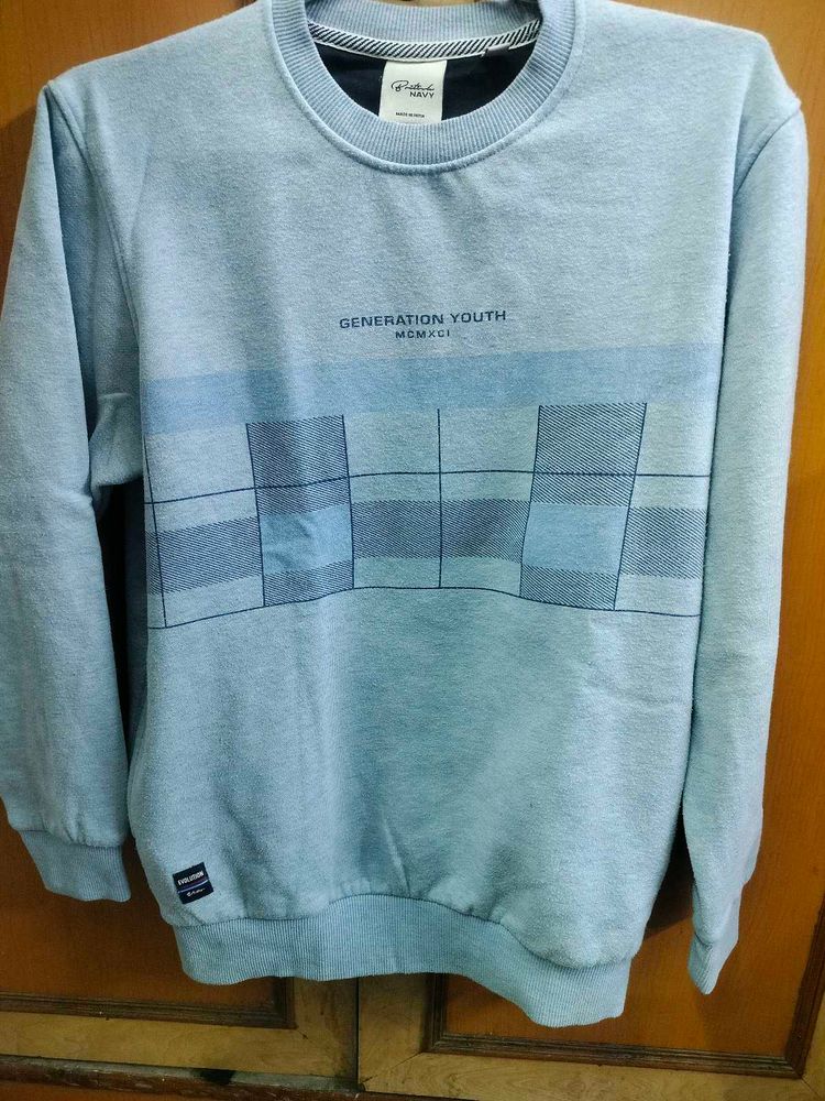 Stylish Blue Graphic Sweatshirt