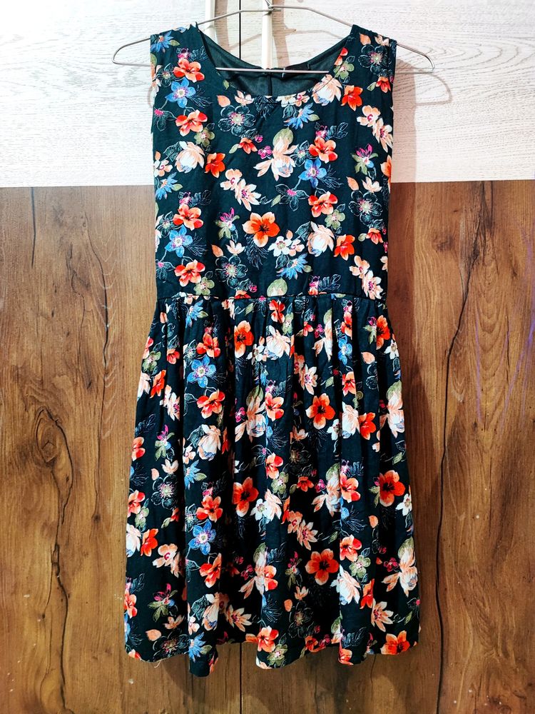 H&amp;M Very Beautiful One Piece Dress