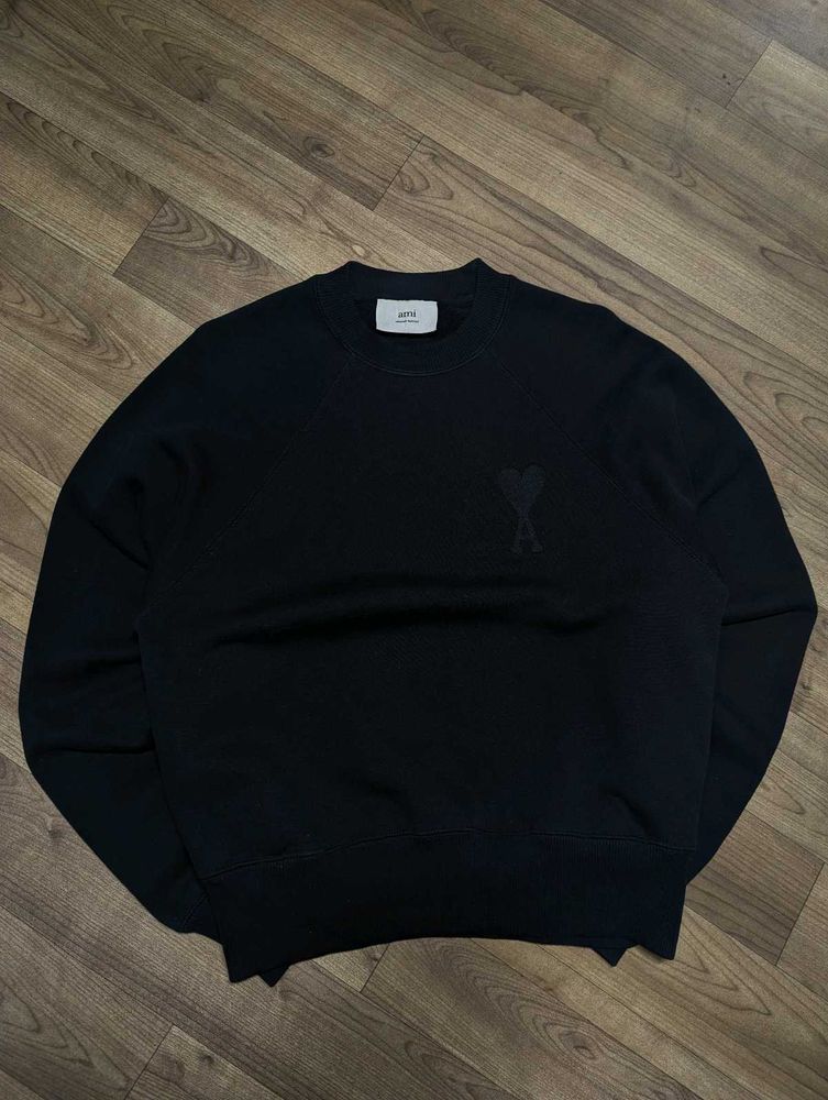 AMI Paris Black Crewneck Sweatshirt