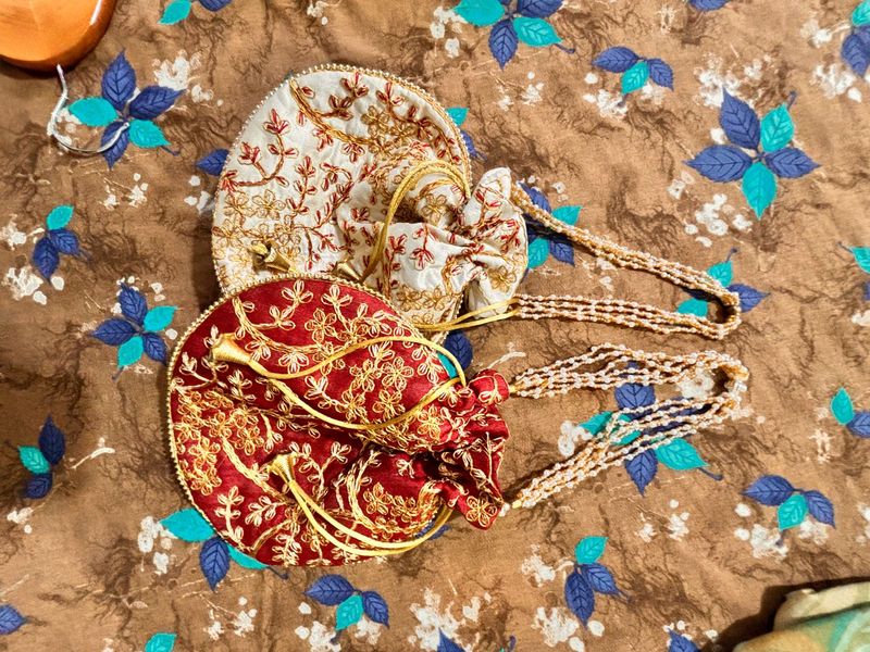 Desi Bags To Pair Up With Lehanga
