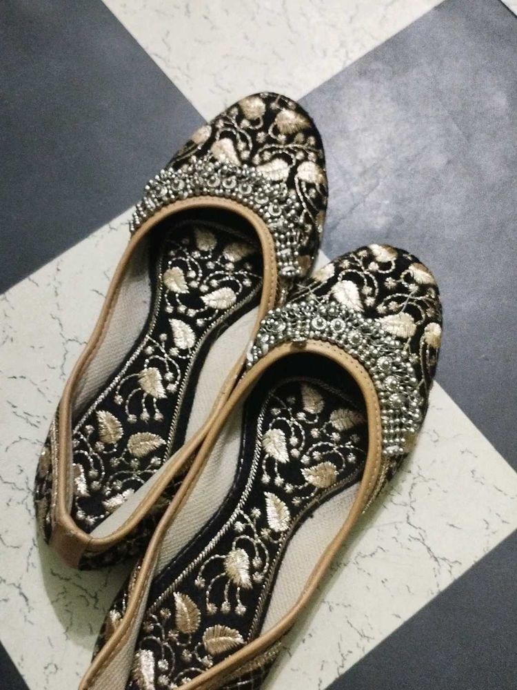 Ghungroo Nagra Juttis
