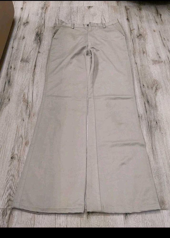 sc8932 British Blue Bootcut Pants size 28