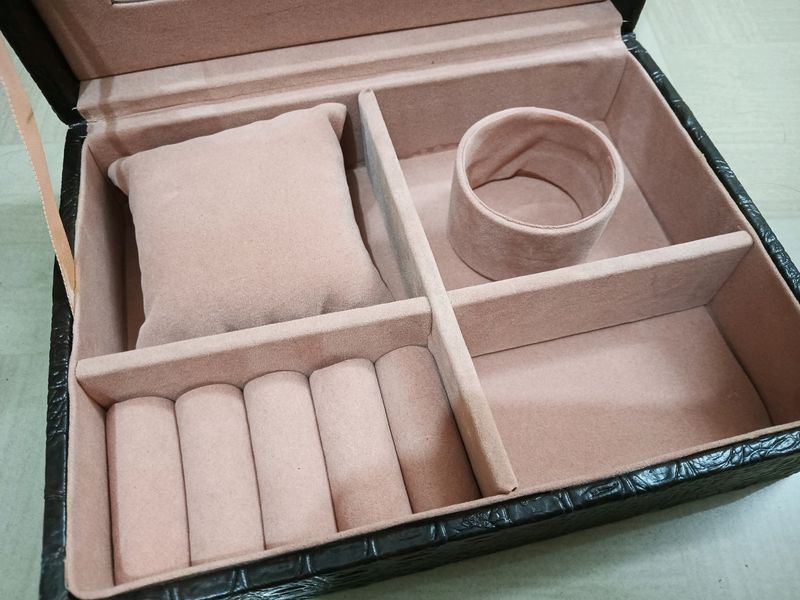 Jewelry Box With Mirror
