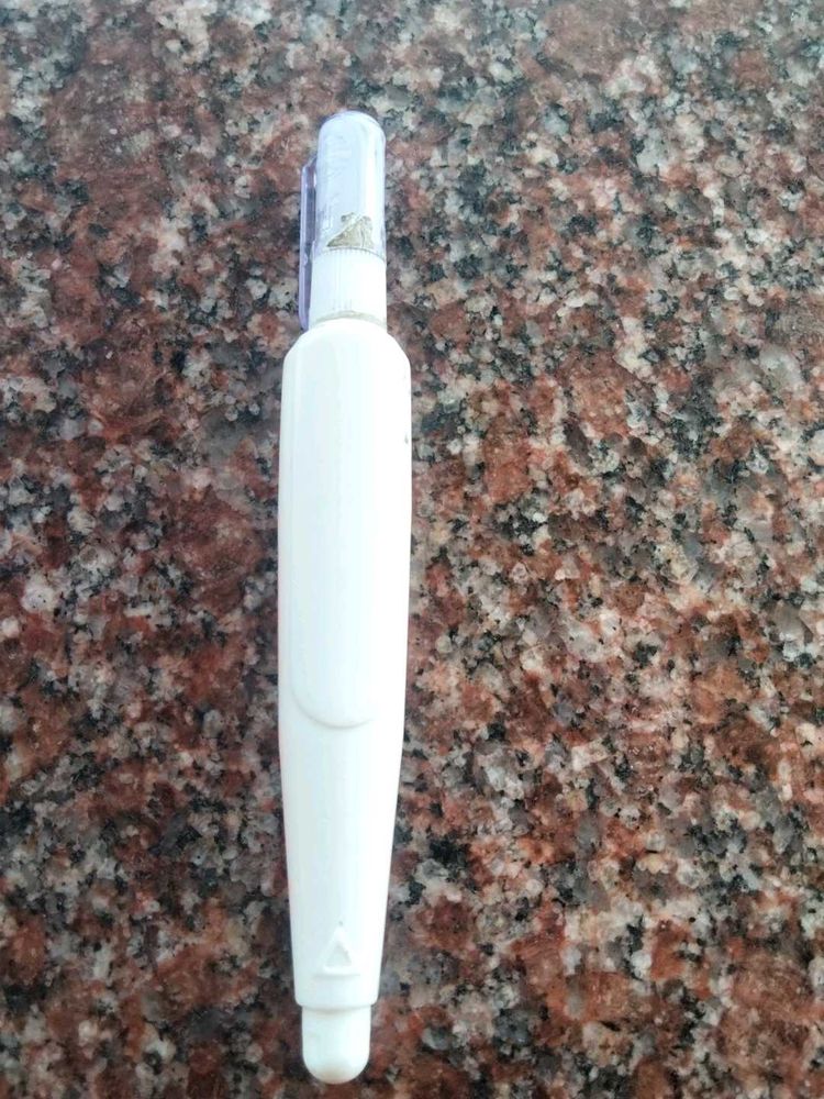 Whiteout Correction Pen