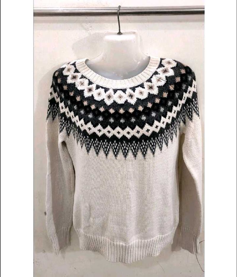 Stylish Patterned Pullover Sweater