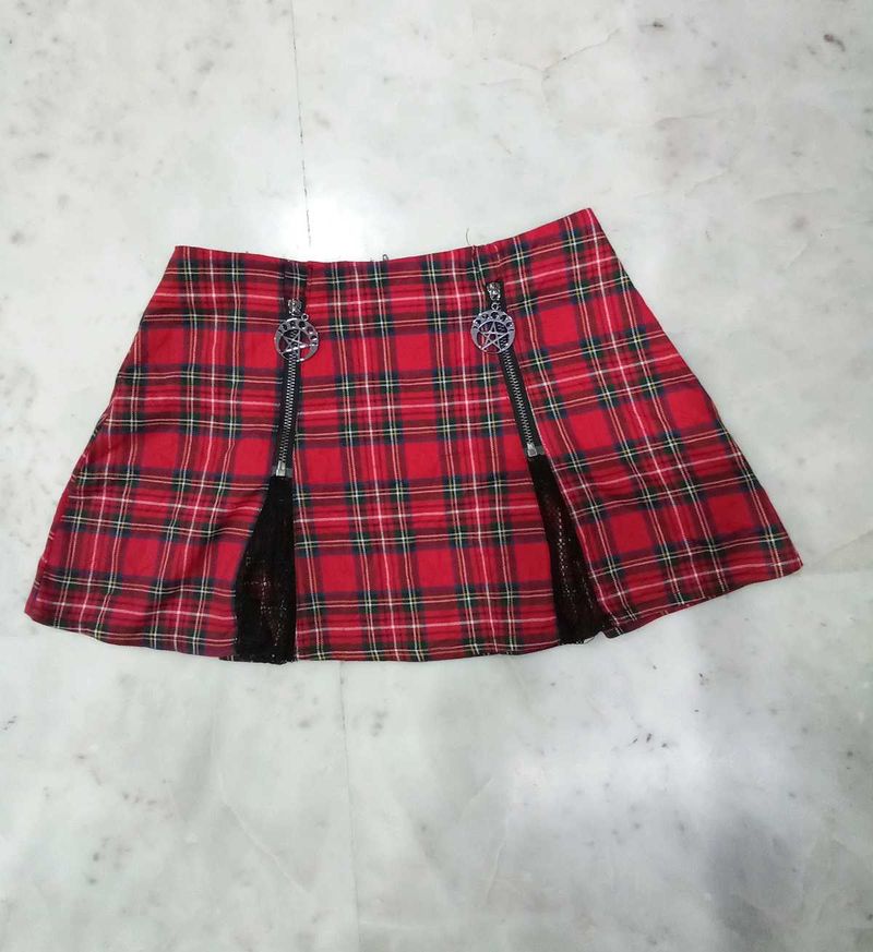 Gothic/Punk/Alt/Emo Tartan Skirt.