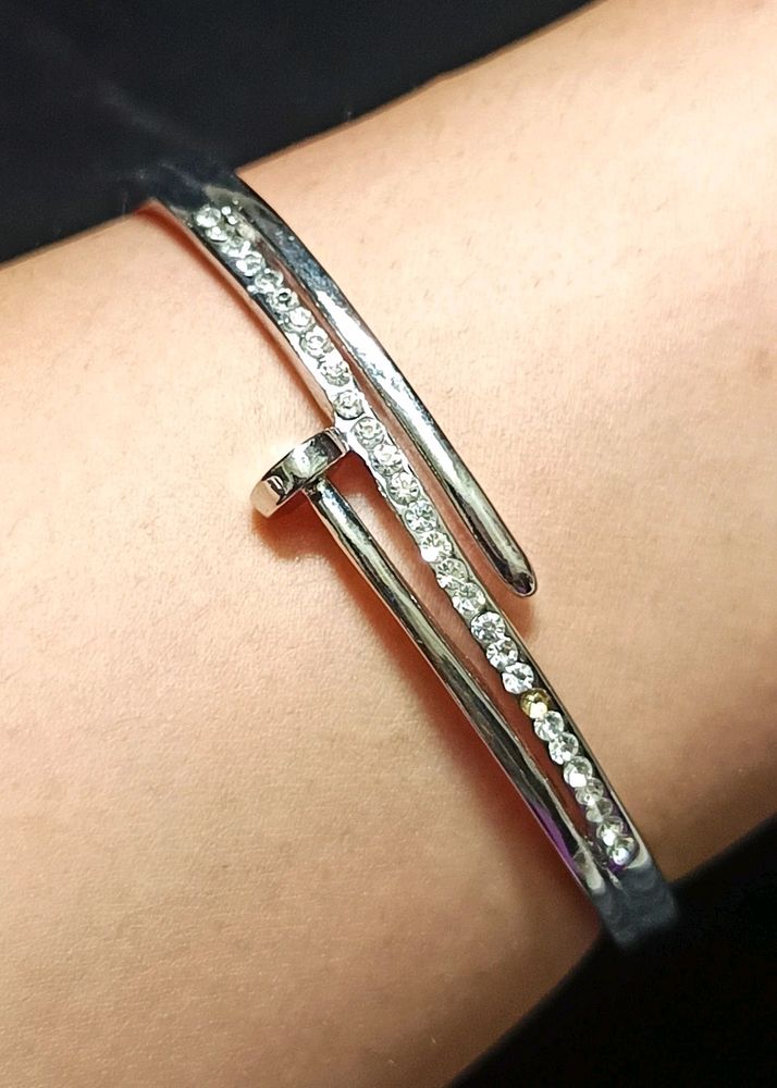 Hand Bracelet