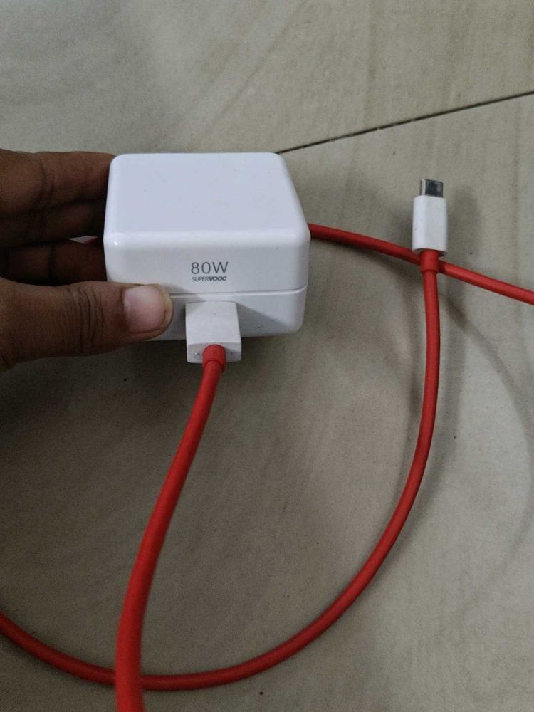 OnePlus 80W Charger