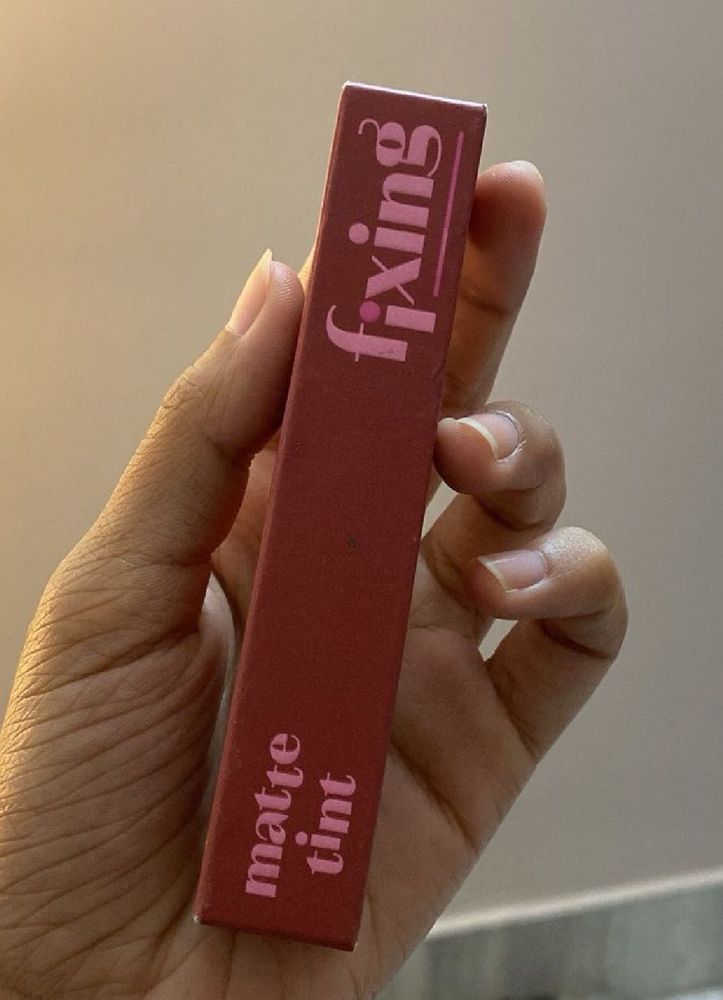 Fixing Matte Tint Lipstick