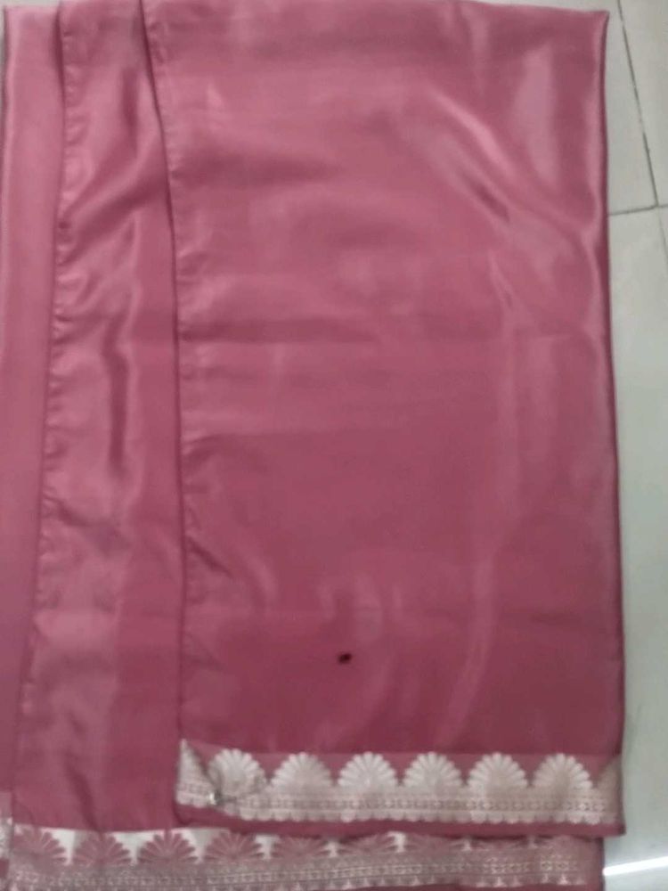 Pink Beautiful Saree With Silver Zari Work