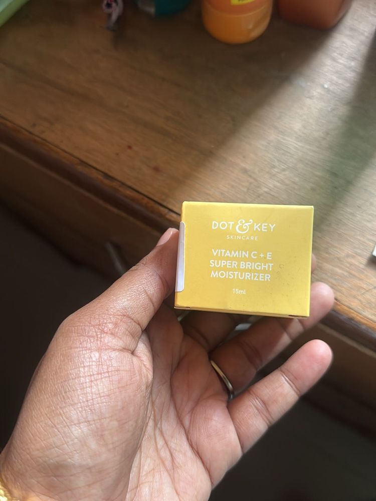 Dot &amp; Key Vitamin C+E Moisturizer