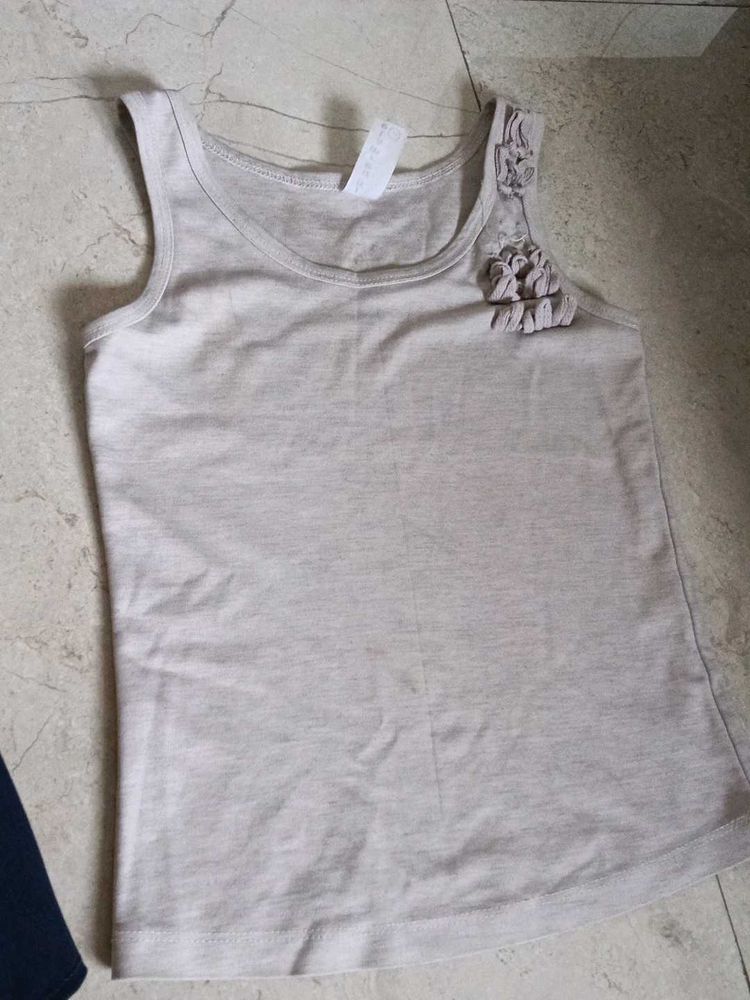 24in Chest Grey Top For Girls