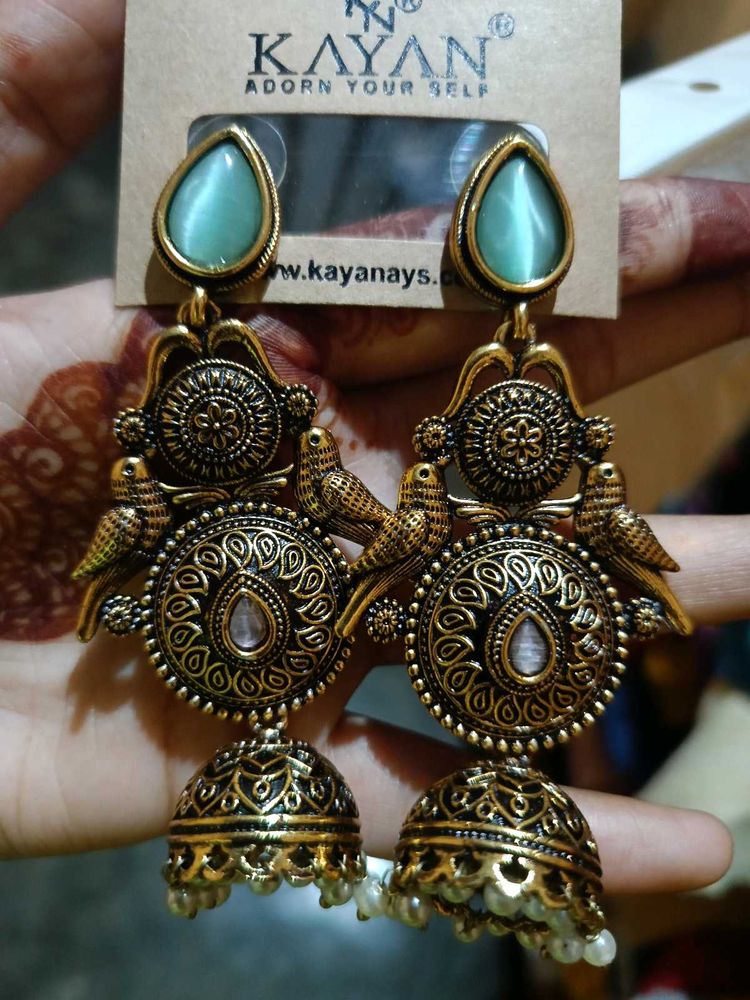 KAYAN Jhumka Earrings
