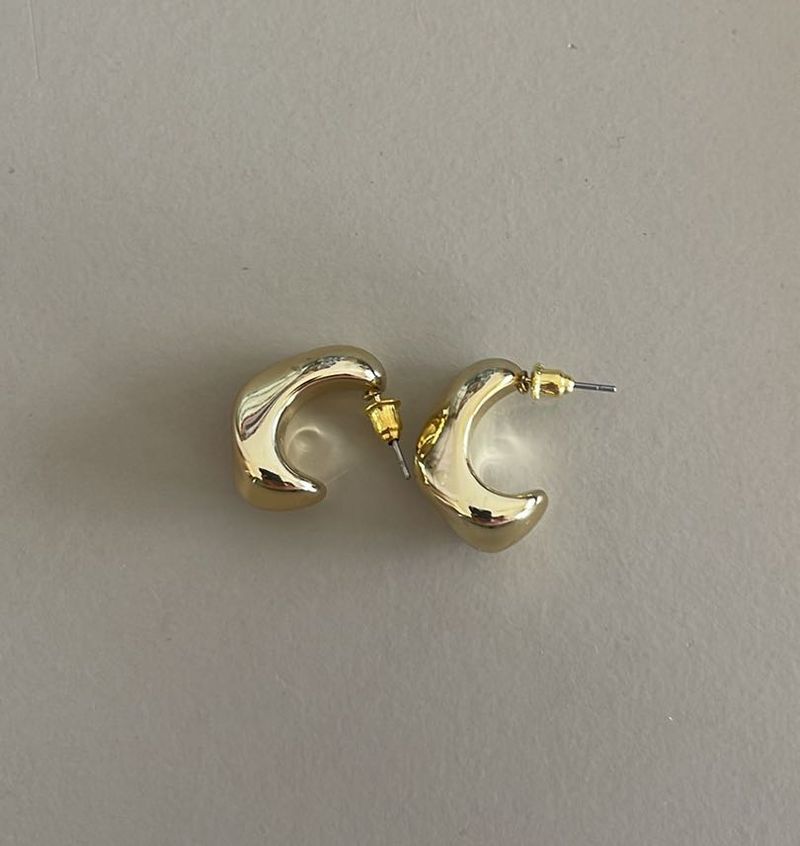 Unused Earrings Gold