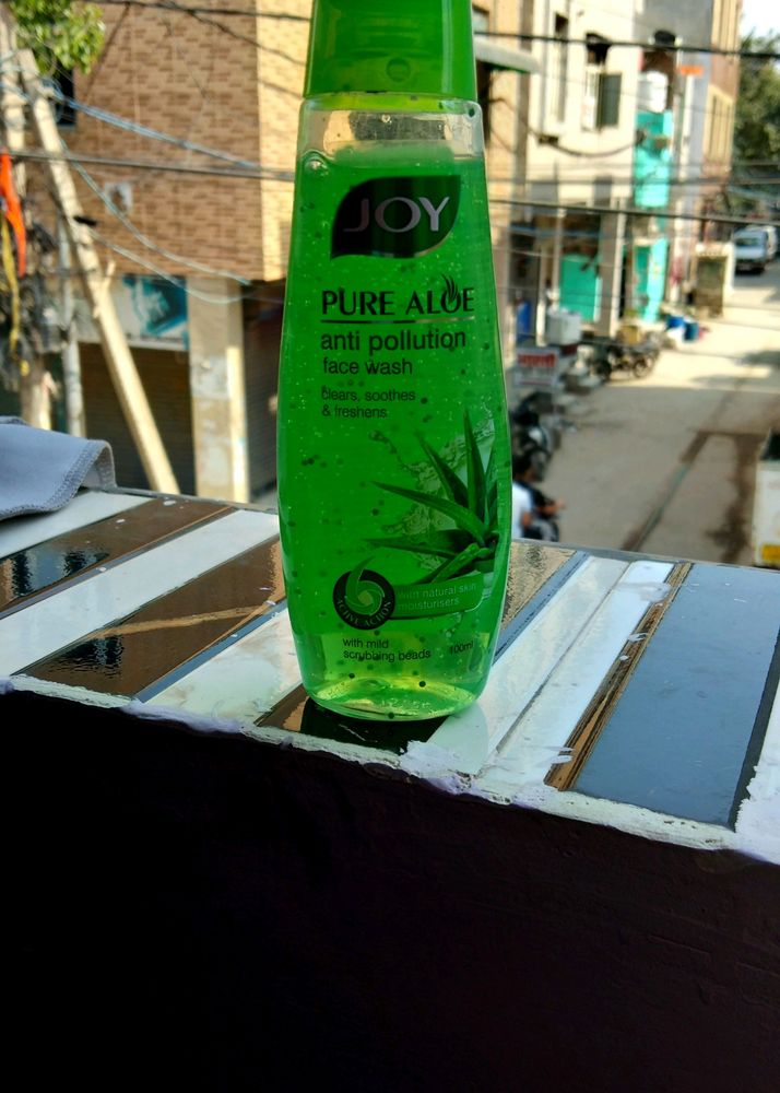 Joy Aloe Anti Pollution Face Wash