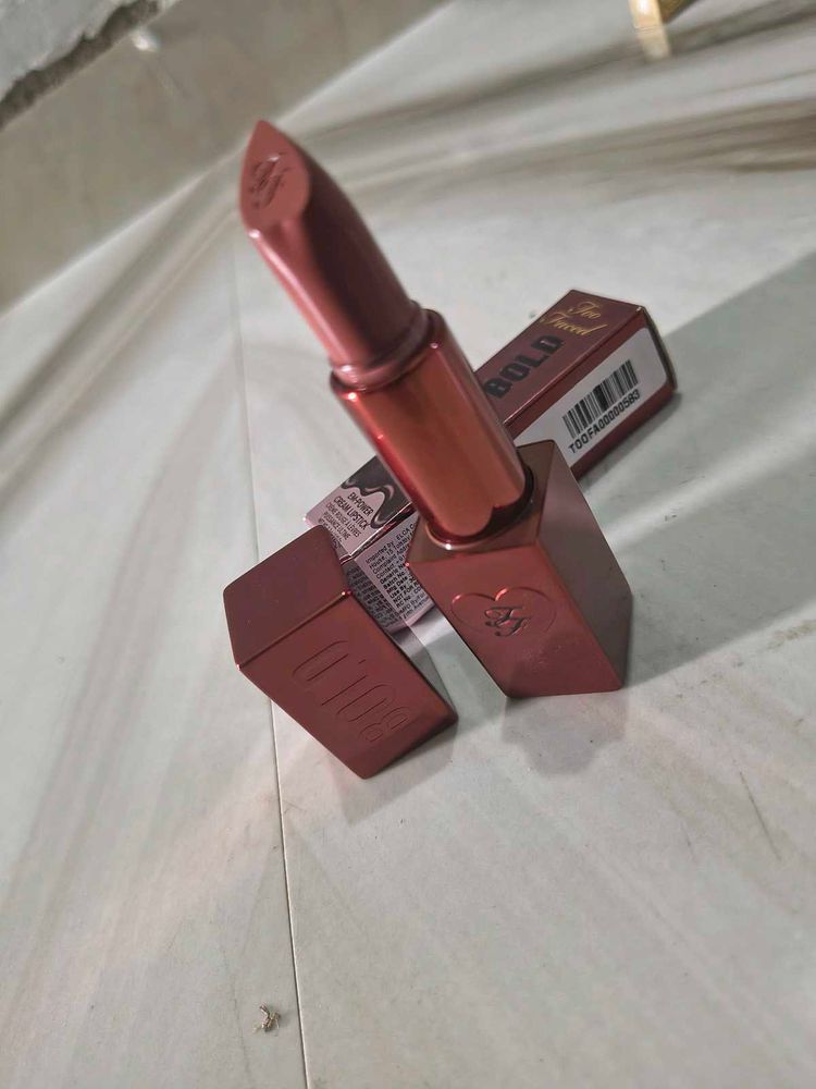 Pack Of 1 Too Faced Lipstick
