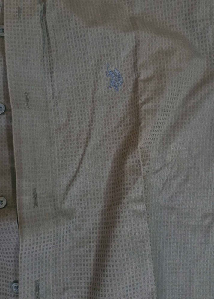 Men&#39;s button down shirt
